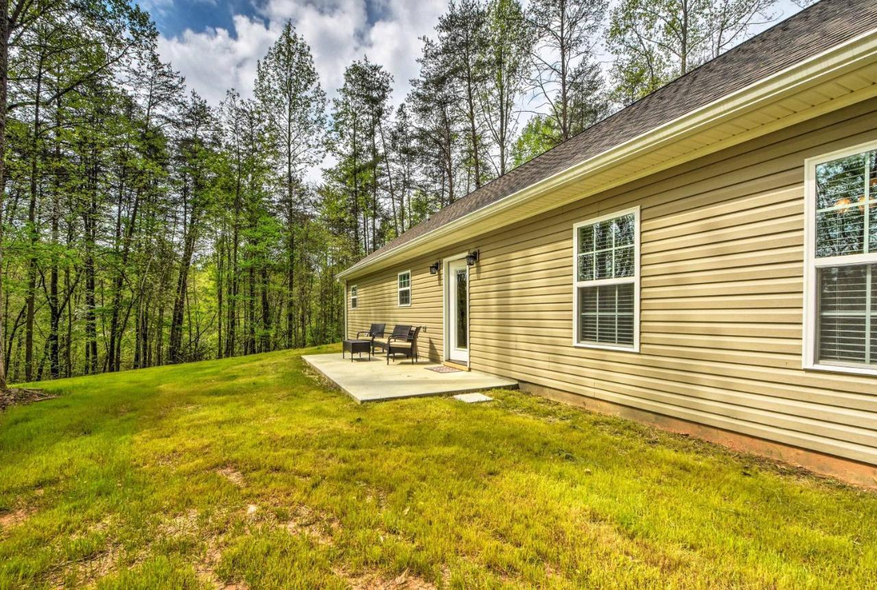 Dahlonega Home With Yard Near Hiking And Downtown Екстериор снимка