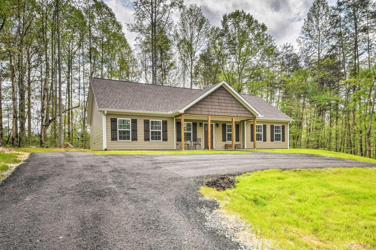 Dahlonega Home With Yard Near Hiking And Downtown Екстериор снимка