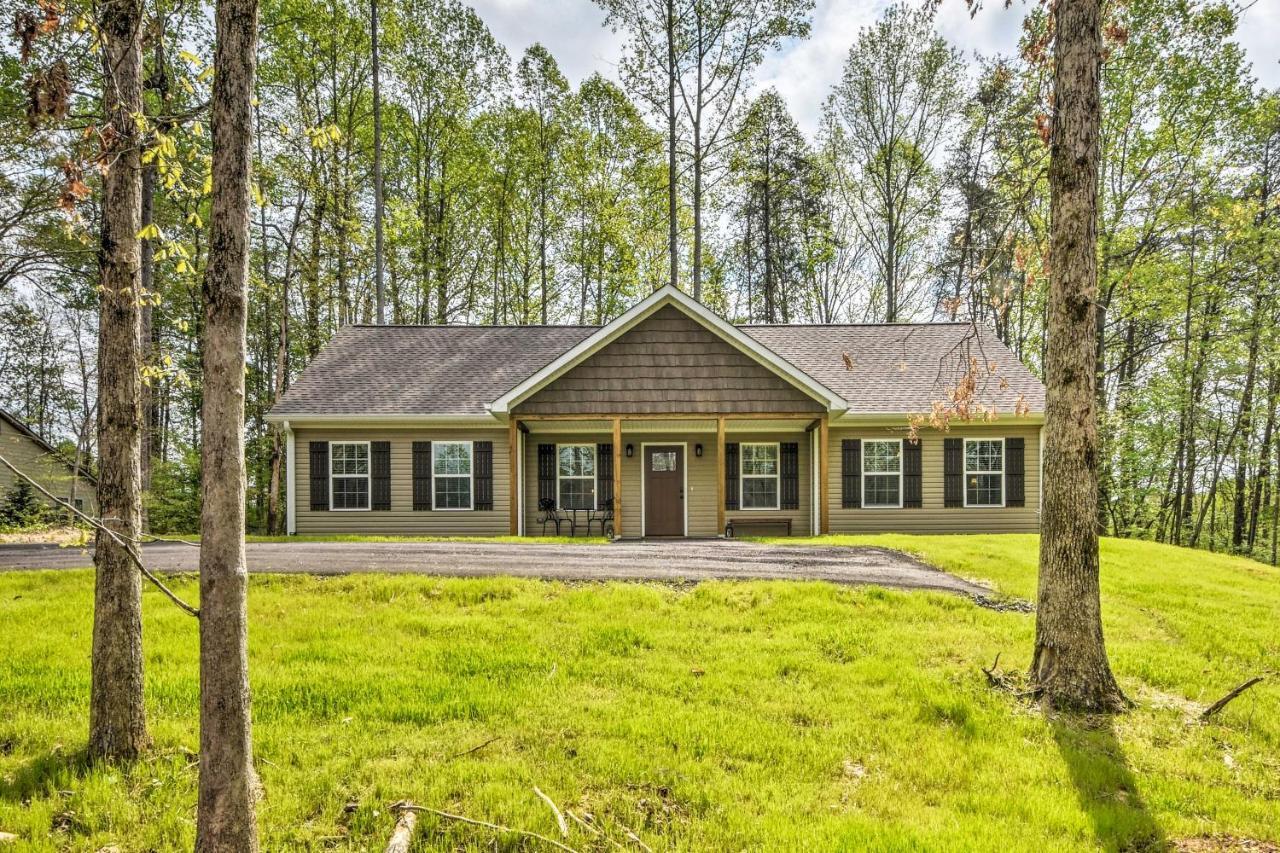 Dahlonega Home With Yard Near Hiking And Downtown Екстериор снимка